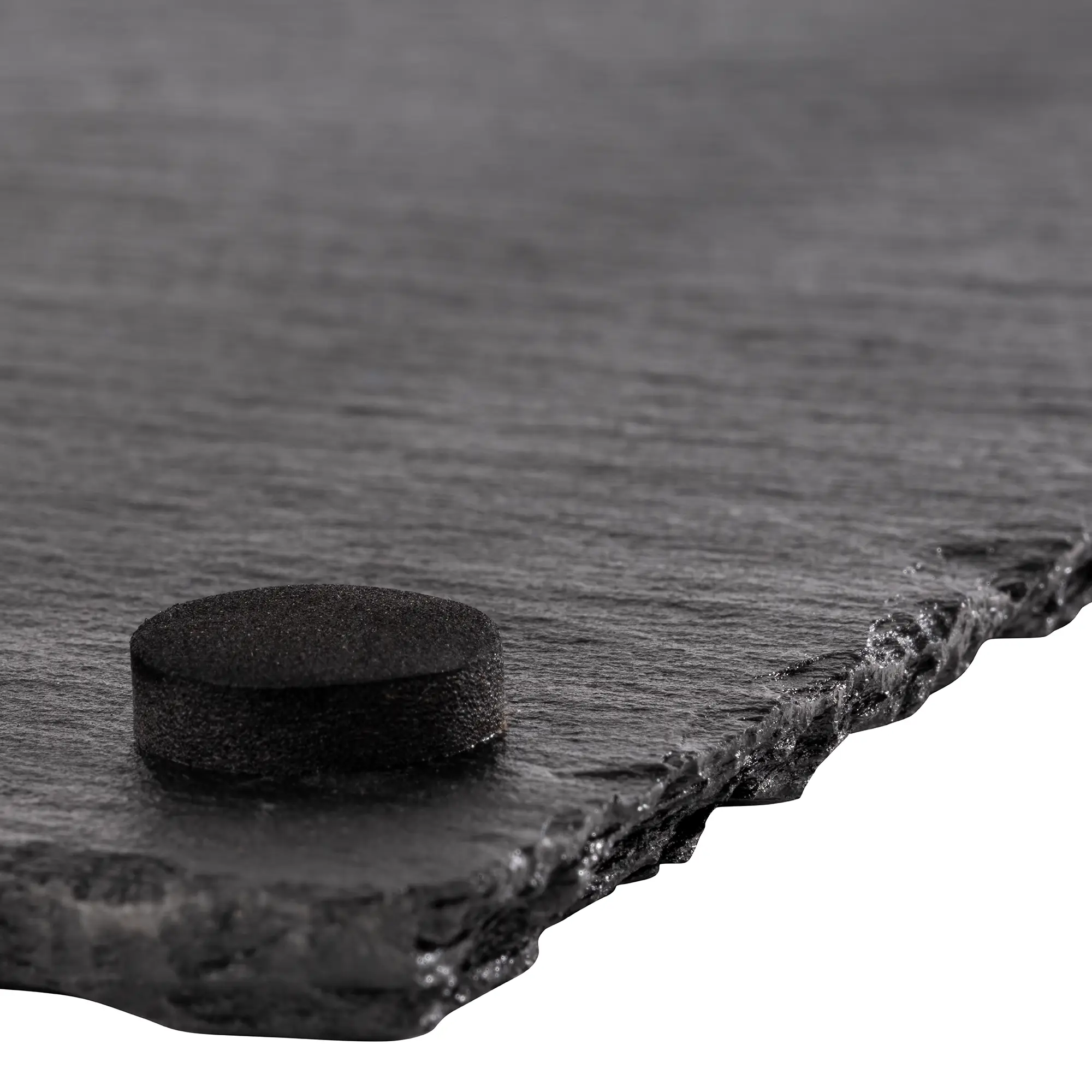 APS GN Naturschieferplatte 00993 Unteransicht mit Antirutschfuessen 