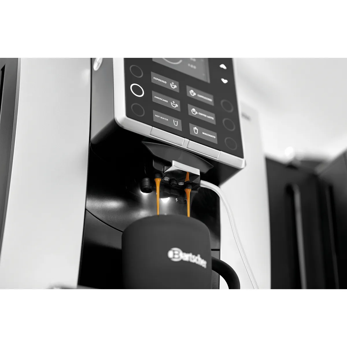 Bartscher 190052 Kaffeevollautomat Blick von Unten zum Auslauf