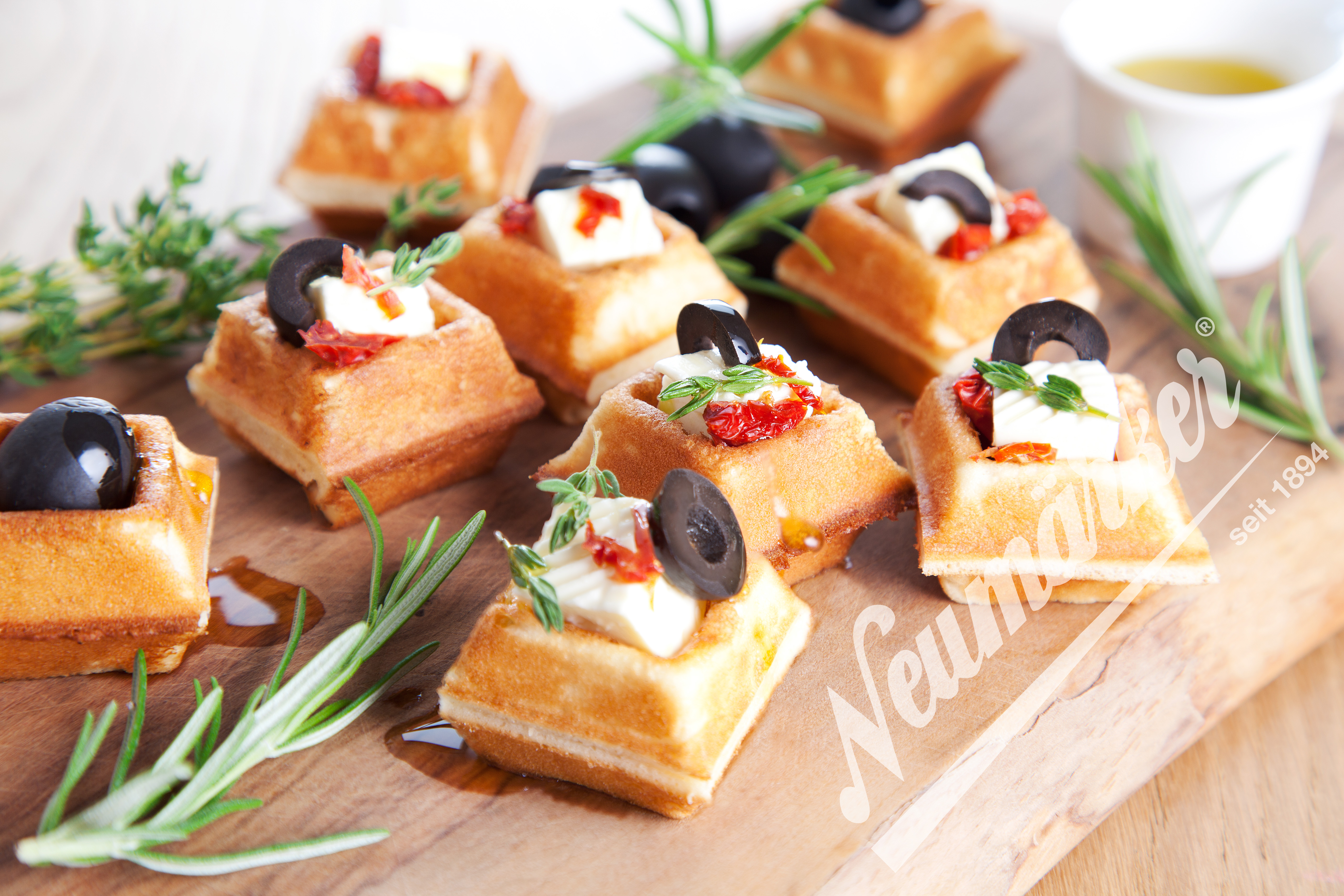 Neumaerker 31-40462 Waffo-Biss Backplattensatz für Helios Vertikal-Backsystem CNC-gefräst Ansicht 3  